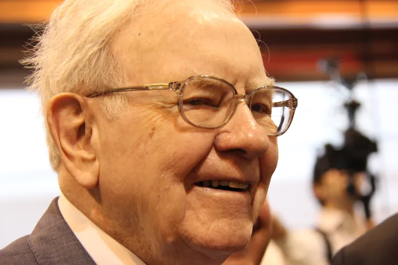 1 Top Warren Buffett Stock for Dividend Investors