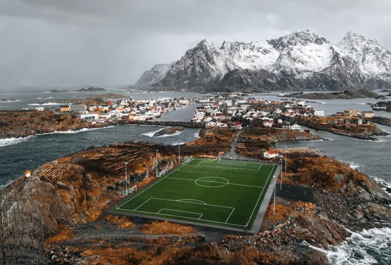 10 Iconic Football Stadiums: From Bernabéu to Greenland