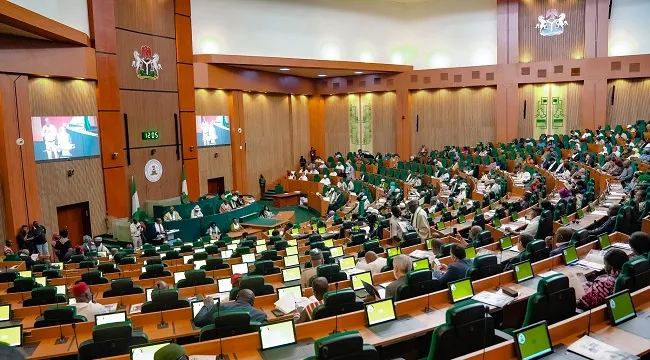 17 Nigerian Reps Defect to NDC