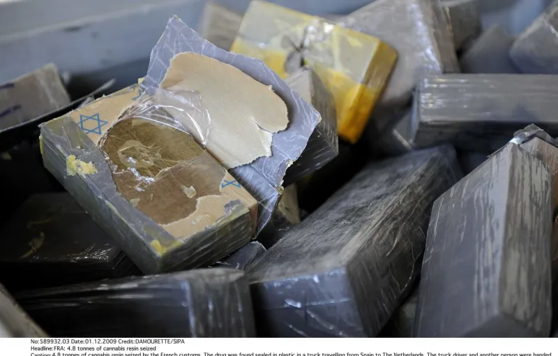 2.7 tons of drugs seized in Sète port, 1 ton in Val-d'Oise