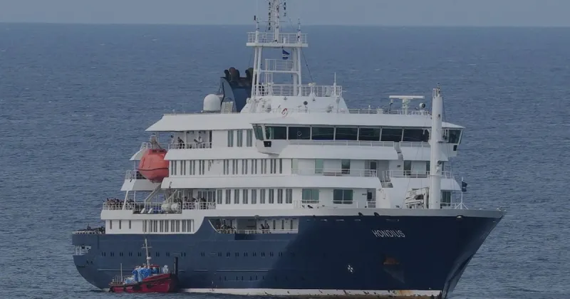 3 Canadians in isolation after hantavirus cruise