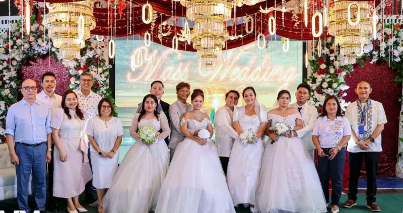 40 couples mariés lors d'un mariage collectif à Danao