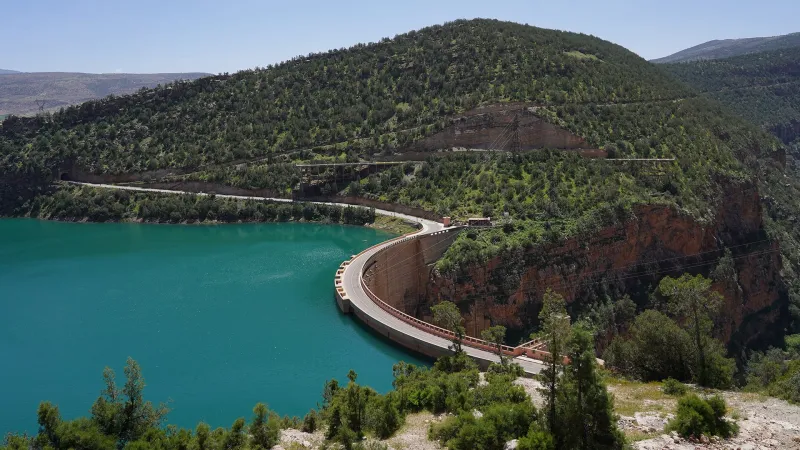 97% des apports hydriques aux barrages en 4 mois