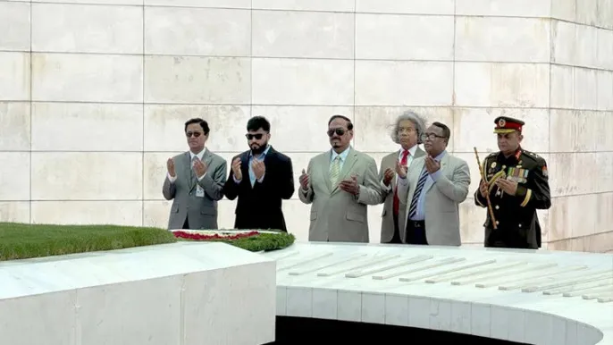 Acting President Hafiz Uddin Pays Tribute at Ziaur Rahman's Grave