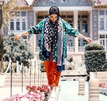 Actress Nadia Farès Dies at 57