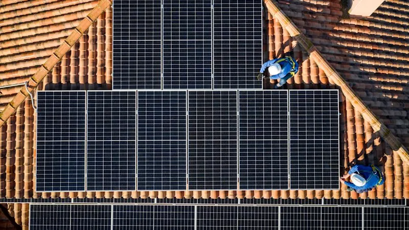AGL warns over grid cost shift for solar, battery owners