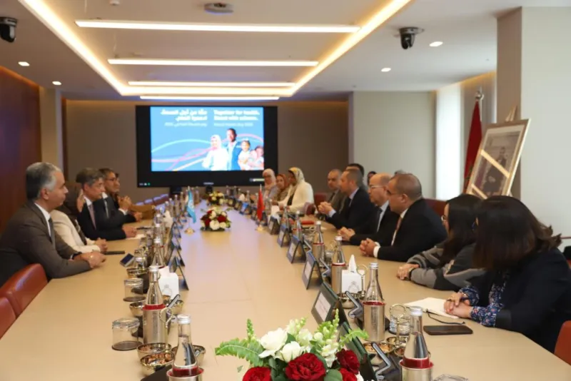 Le Ministre de la Santé préside une réunion avec l'OMS