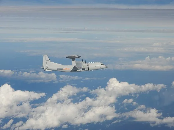 L'Algérie pourrait acheter des J-10 et KJ-500 chinois