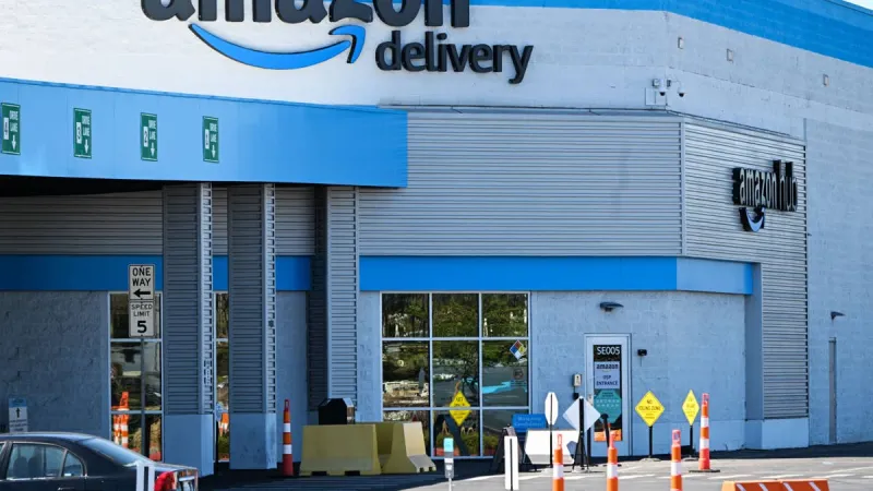 Amazon's $75 Wicker Bistro Set Sells Out Amid High Demand