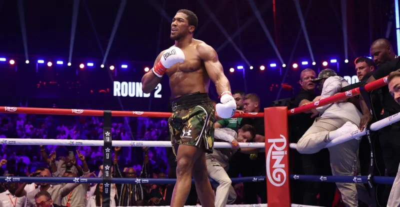 Anthony Joshua KOs Kristian Prenga in Second Round