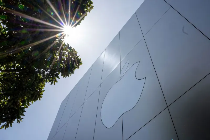 Apple explore Intel et Samsung pour la production de puces aux États-Unis