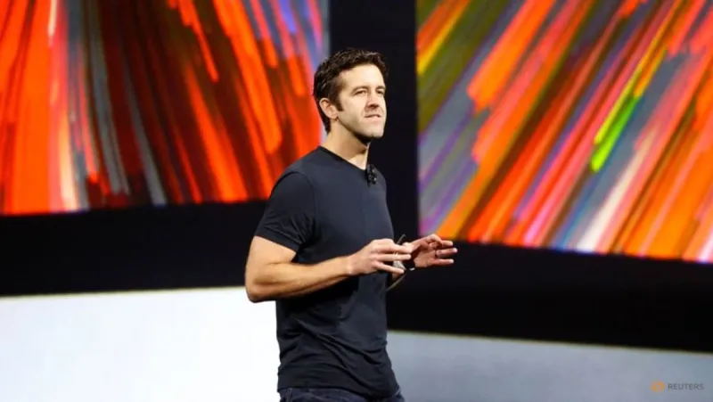 Apple Names John Ternus as New CEO