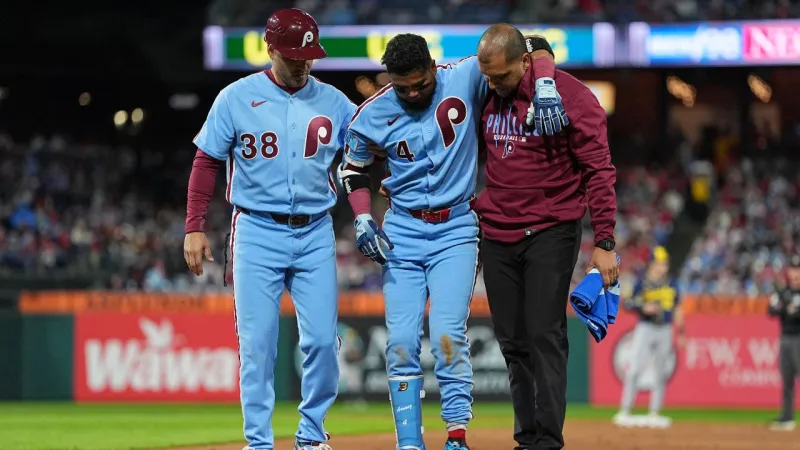 Arraez Exits with Ankle Sprain in Batting Title Chase