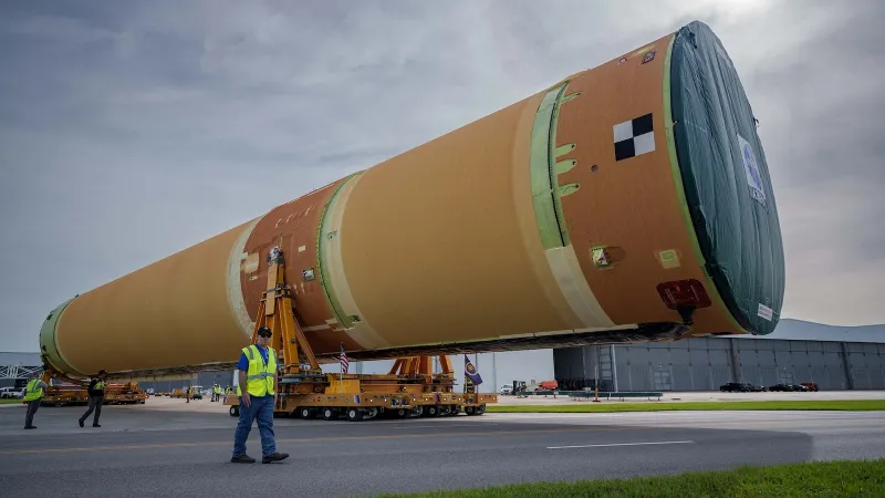 Artemis III rocket core arrives at Kennedy Space Center