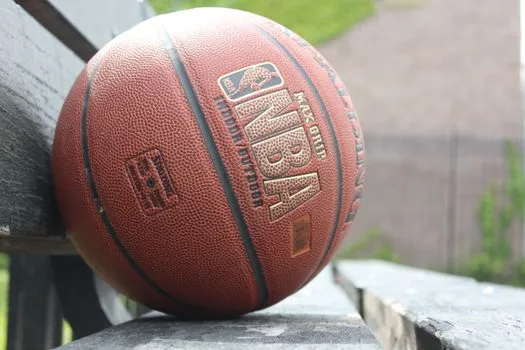 Avery Johnson, ancien entraîneur NBA, décède à 72 ans