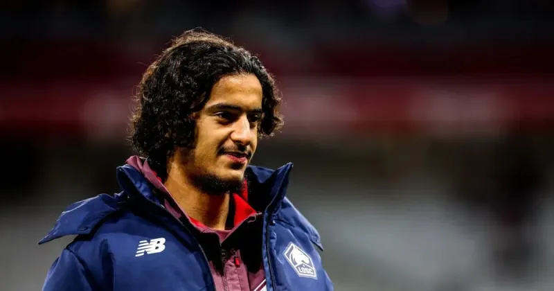 Ayyoub Bouaddi séduit l'Europe, Liverpool en tête