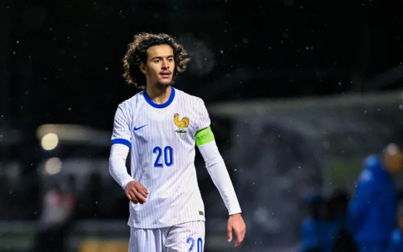 L'avenir international d'Ayyoub Bouaddi toujours en suspens