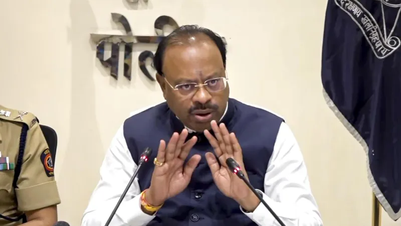 Bawankule nie l'implication du BJP dans la rébellion du Sena (UBT)
