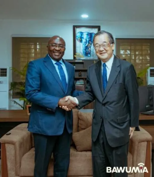 Bawumia et l'ambassadeur du Japon discutent numérique et inondations