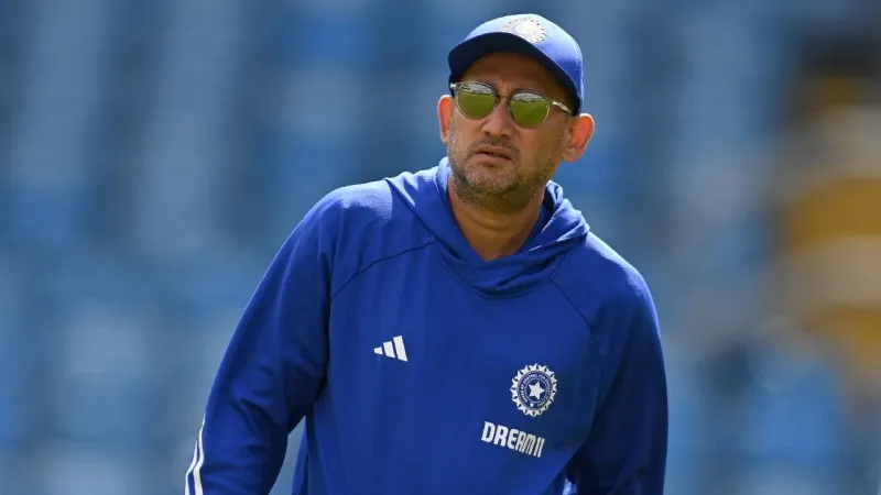 Le BCCI renouvelle le contrat d'Ajit Agarkar comme sélectionneur en chef