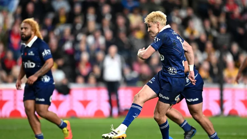 Blues Edge Reds in Super Rugby Pacific Thriller