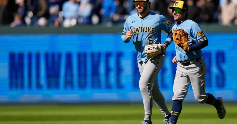 Brewers' Sal Frelick exits with left side tightness