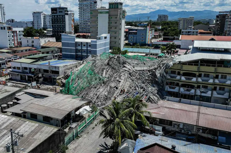 Building Collapse in Angeles City Traps Workers