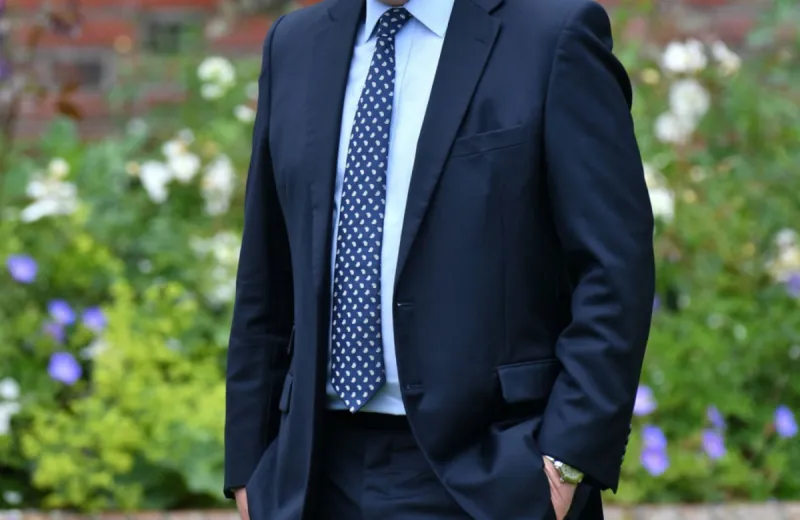 Burrell: Earl Spencer 'barely spoke' to Diana