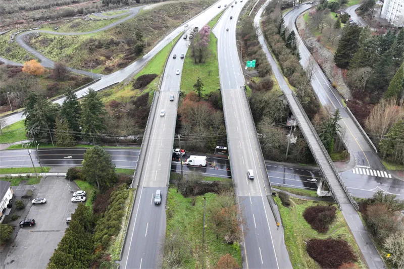Bus Lanes on Highway 1 to Speed Victoria Commute