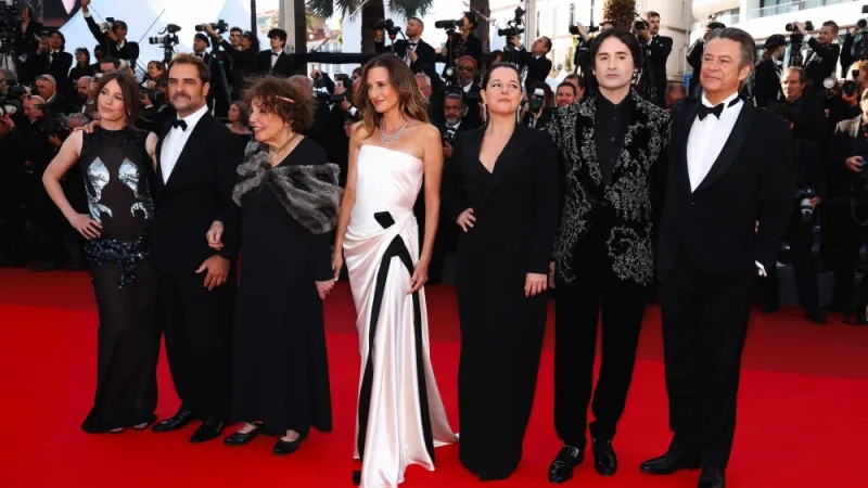 Call My Agent! Film Premieres at Cannes with Clooney Cameo