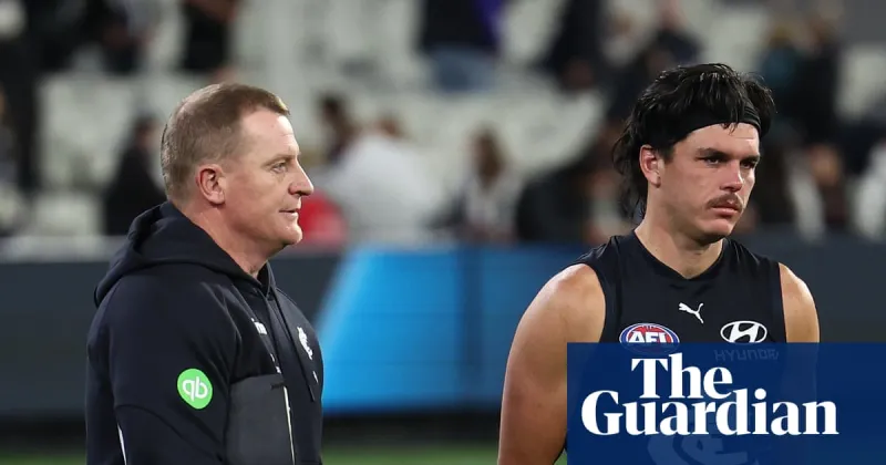 L'entraîneur de Carlton Voss nie tout harcèlement, défend la gestion de Hollands