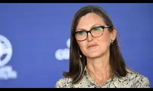 Cathie Wood vend 16,2 millions de dollars d'actions mégacapitalisation