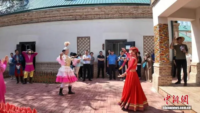 Central Asian journalists refute Xinjiang 'cultural genocide' claims