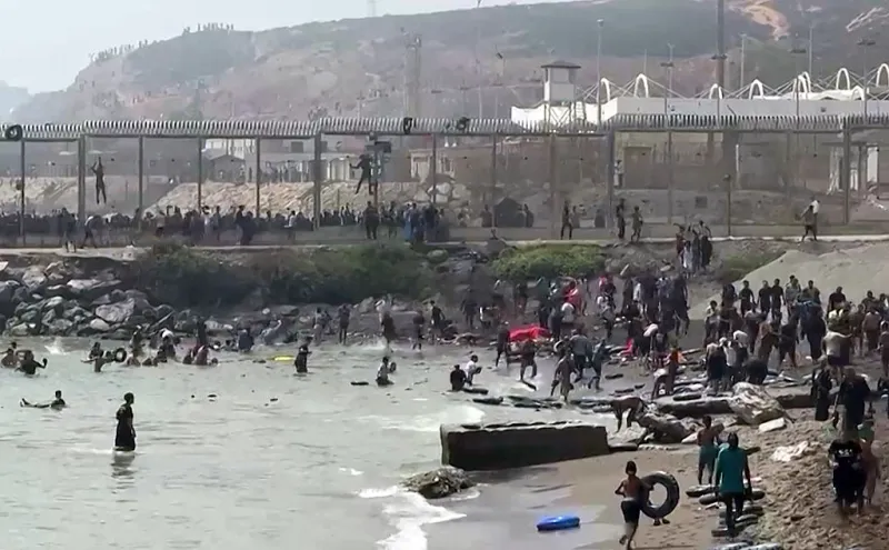 Ceuta: Five Migrant Smugglers Arrested for Crossings to Andalusia