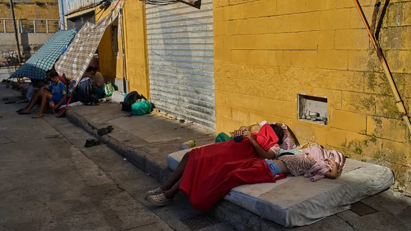 Ceuta : des milliers de mineurs migrants dorment toujours dehors