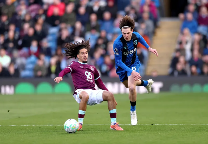Chelsea Pursue Bournemouth Midfielder: Transfer Update