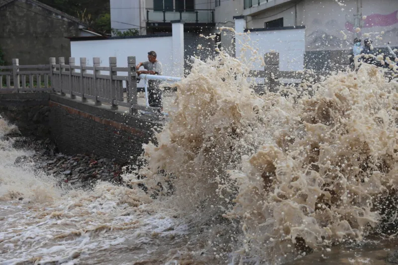 China Evacuates 1.5 Million as Typhoon Bavi Hits