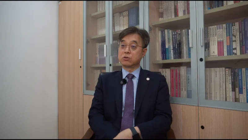 Chinese Official Uses AI to Create Disaster App