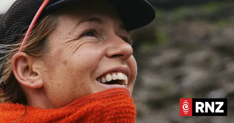 Sophie Woods de Christchurch bat le record de la Via Alpina