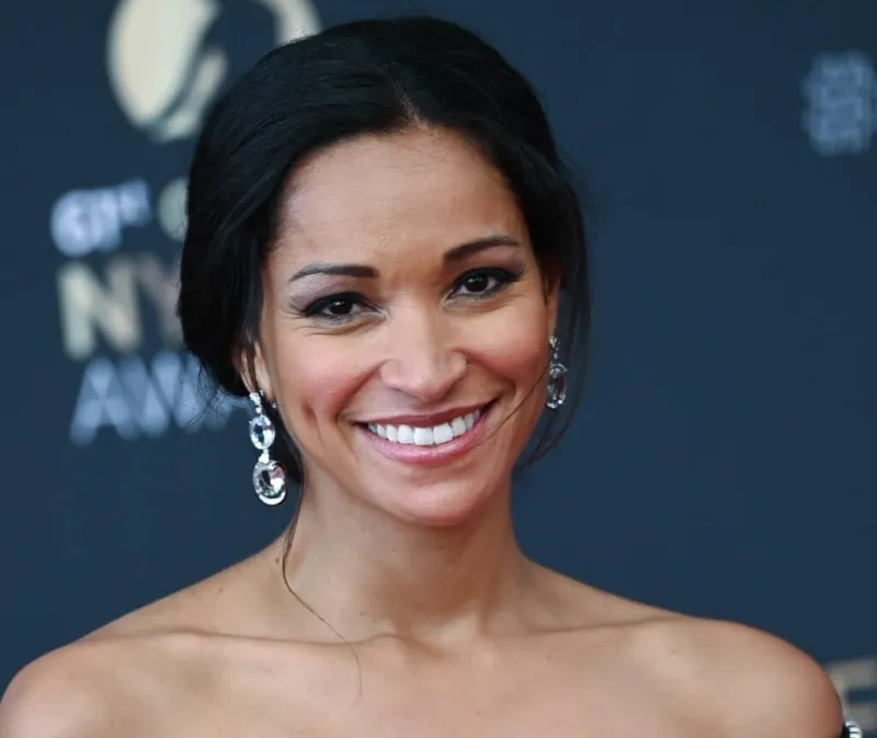 Cindy Fabre Leaves Miss France, Enters Auto Racing