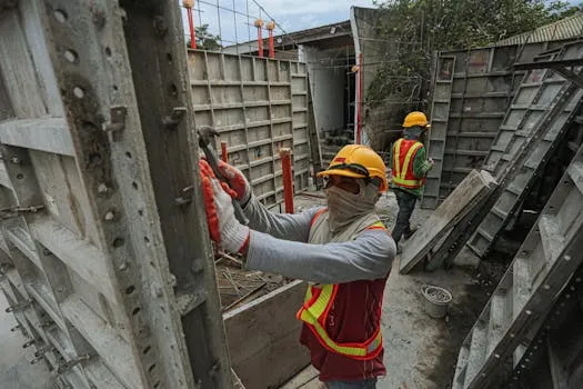 Coalition's Troubled Construction Project Faces Delays
