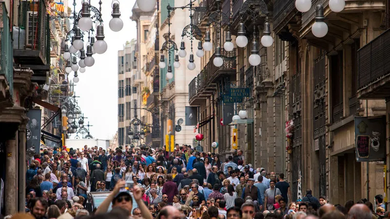 Colombians and Moroccans Top Spain's Extraordinary Regularization