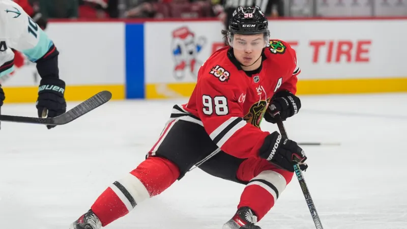 Connor Bedard signs $75M deal with Blackhawks