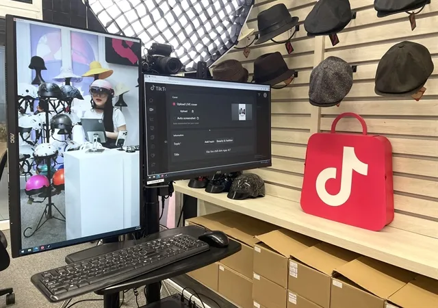 Counterfeit Goods Surge Amid E-commerce Growth