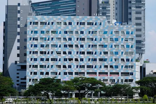 CT REIT Prices $300M Debentures Due 2031