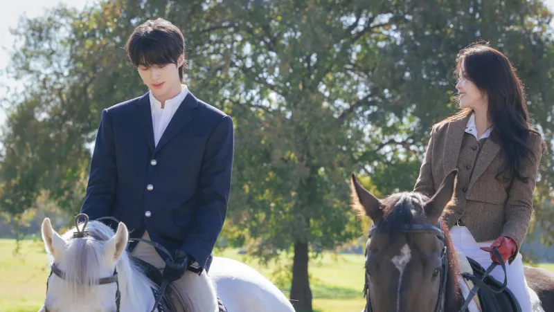 Le K-Drama 'Perfect Crown' bat un record d'audience sur Disney+