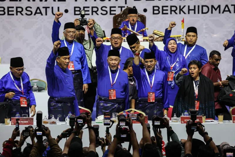 ‘Dissolve Parliament now’: UMNO chief Zahid dares PM Anwar to kick party out in fiery assembly finale