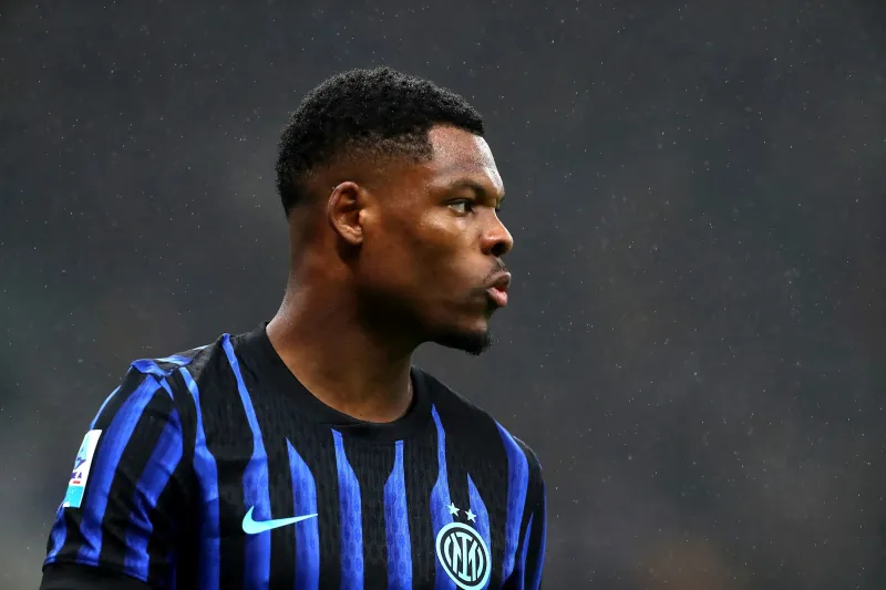 Dumfries' Inter Future Uncertain Amid Premier League Interest