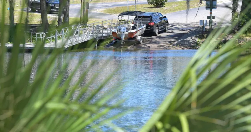 Dunnellon boat ramp parking fees spark resident backlash