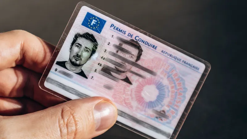 EU Votes for Digital Driving Licences by 2030